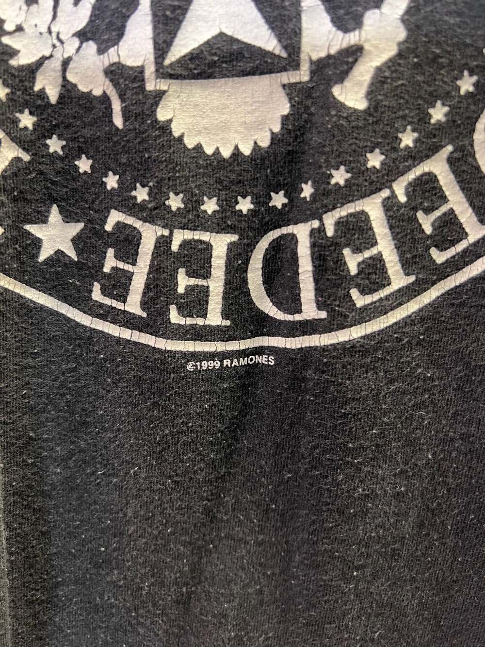 Vintage 1999 Ramones Presidential Crest Band  T-Shirt Chaser Large Black 0425 - Picture 4 of 7
